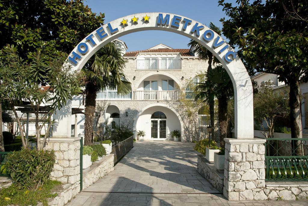 Hotel Metkovic Exterior photo